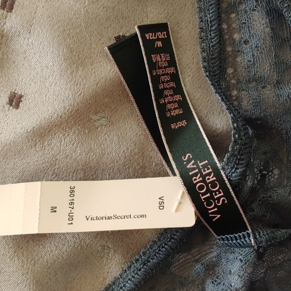 VS Crochet Boyshort - Picture 3 of 4